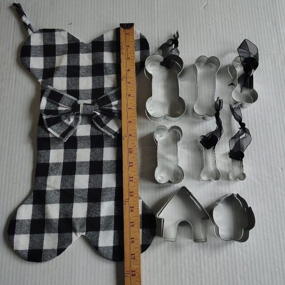 Buffalo Plaid Dog Stocking With Dog Bone Cookie Cutters Dog Christmas Ornaments - Picture 9 of 16